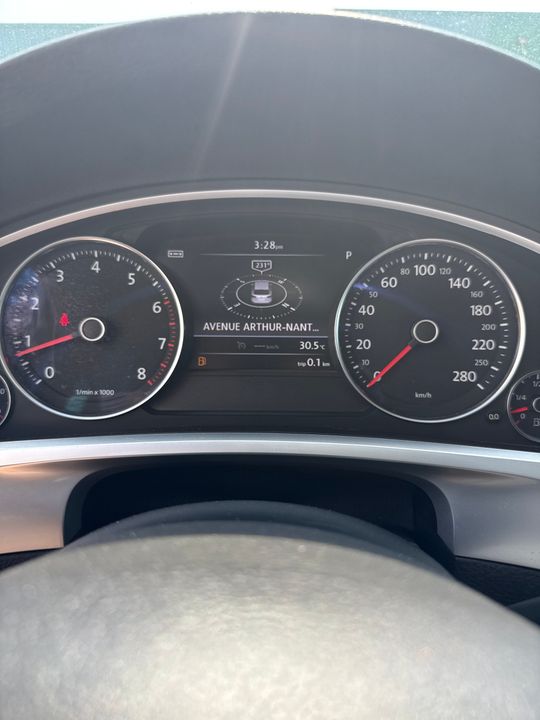 Volkswagen Touareg 2014 - Image 24