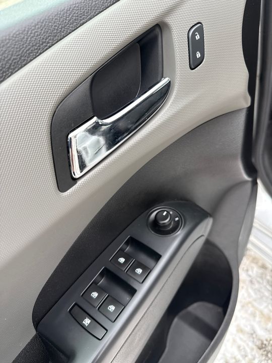 Chevrolet Sonic 2015 - Image 14