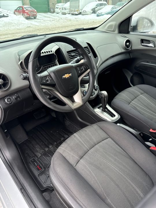 Chevrolet Sonic 2015 - Image 15