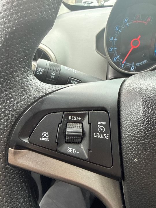 Chevrolet Sonic 2015 - Image 18