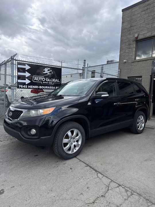 Kia Sorento 2011 - Image 1