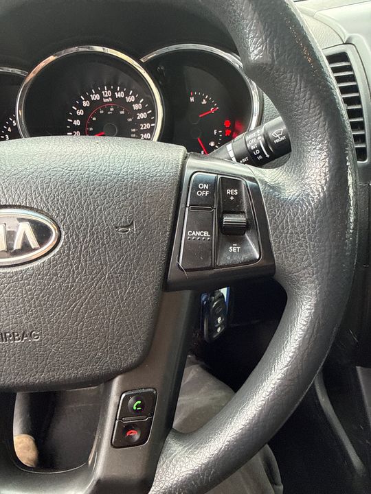 Kia Sorento 2011 - Image 18