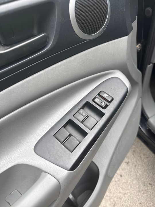 Toyota Tacoma 2014 - Image 15